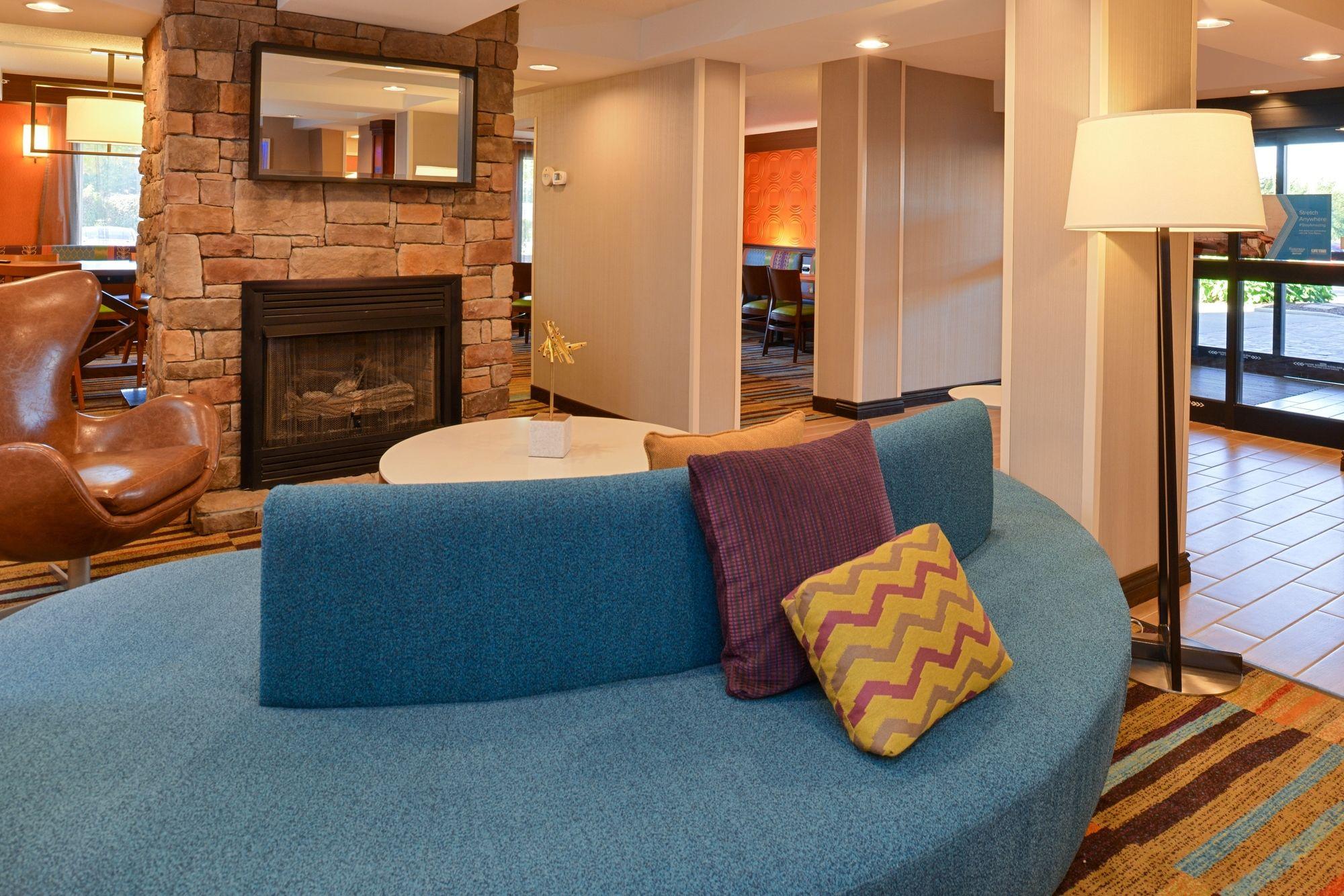 Fairfield Inn & Suites By Marriott Lexington Georgetown/College Inn Екстер'єр фото