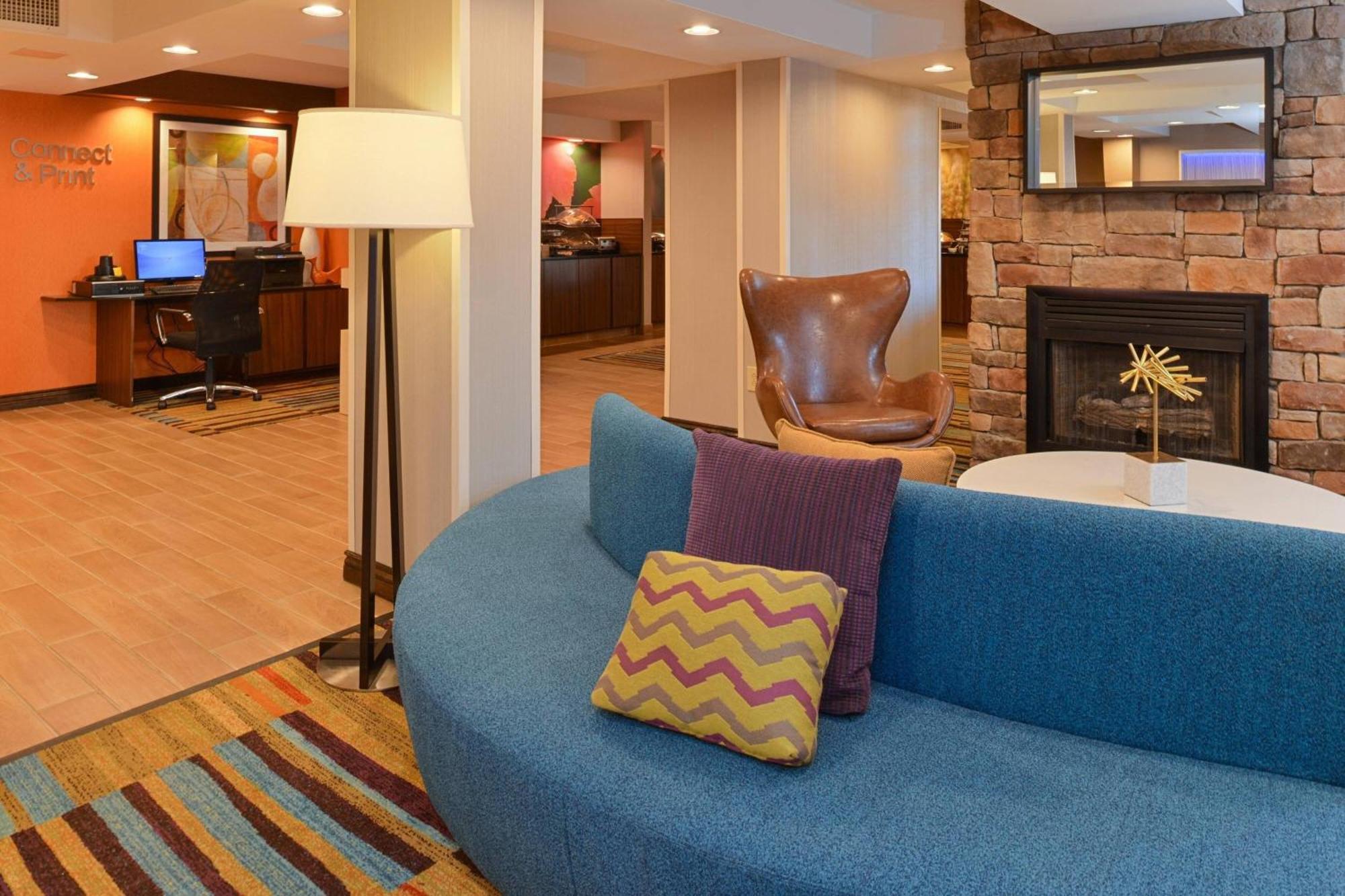 Fairfield Inn & Suites By Marriott Lexington Georgetown/College Inn Екстер'єр фото